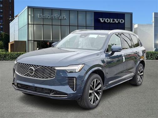 2025 Volvo XC90 Core