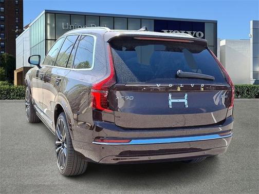 2025 Volvo XC90 Plus