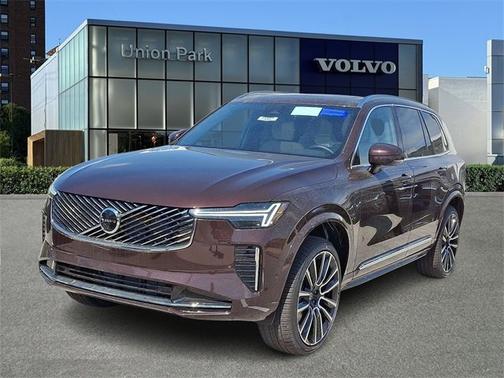 2025 Volvo XC90 Plus
