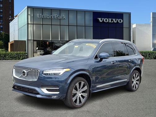 2022 Volvo XC90 Inscription