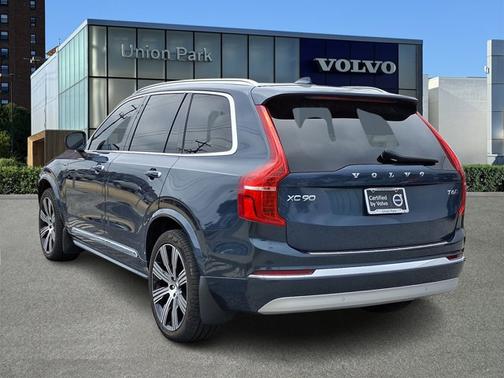 2022 Volvo XC90 Inscription