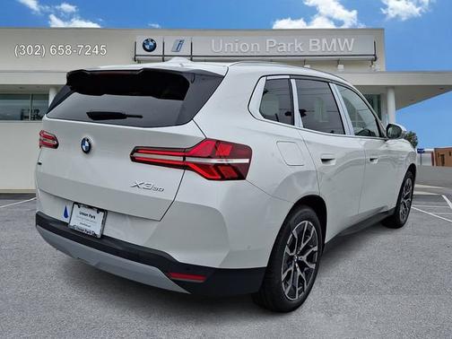 Mineral White Metallic 2026 BMW X3 30 xDrive