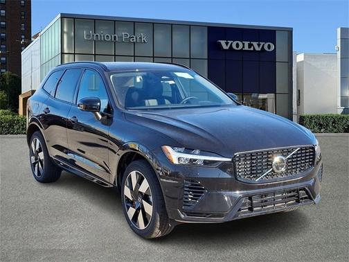 2025 Volvo XC60 Plug-In Hybrid Plus