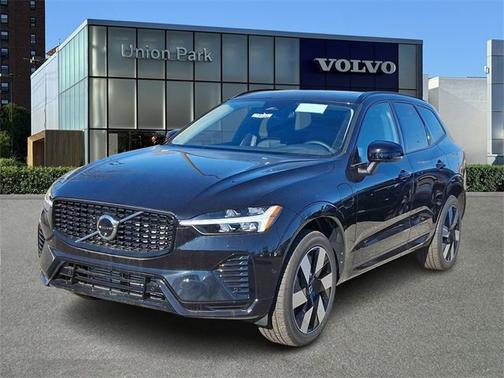 2025 Volvo XC60 Plug-In Hybrid Plus
