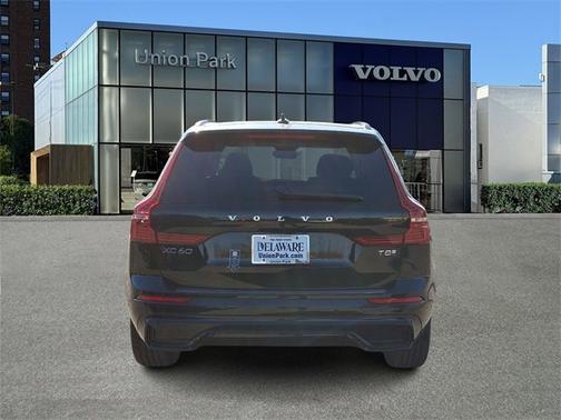 2025 Volvo XC60 Plug-In Hybrid Plus
