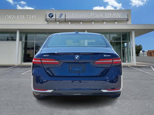 Tanzanite Blue II Metallic 2027 BMW 530 530i xDrive