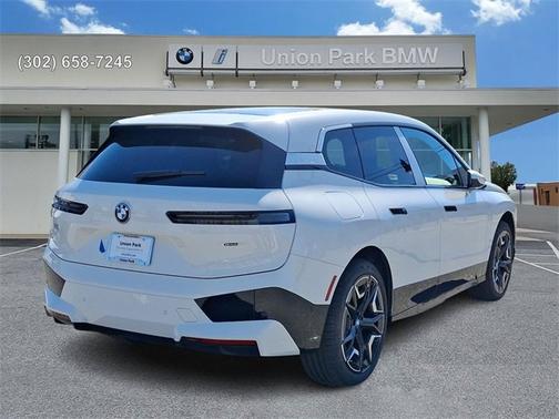 2025 BMW iX xDrive50