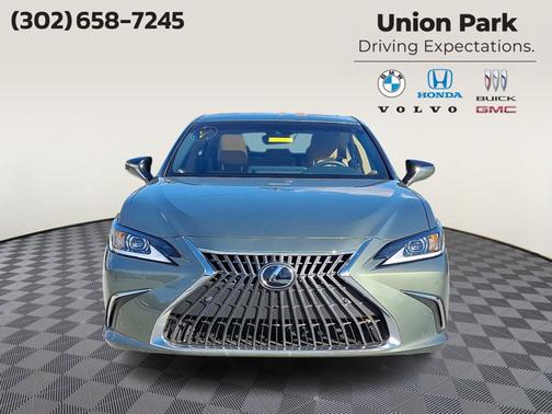 2023 Lexus ES 300h Base