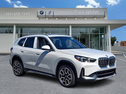 Mineral White Metallic 2026 BMW X1 xDrive28i