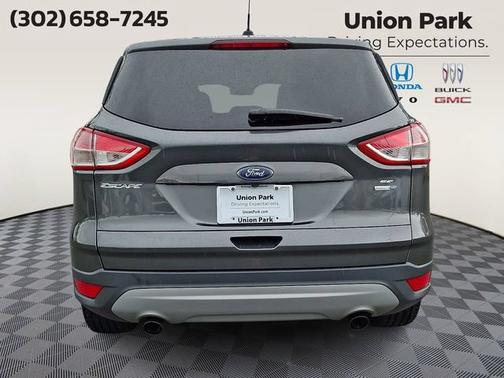 Magnetic 2016 Ford Escape SE