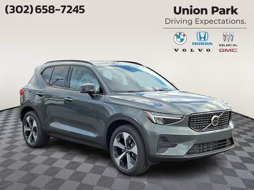Forest Lake 2026 Volvo XC40 Core
