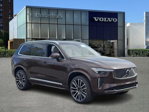 Mulberry Red Metallic 2026 Volvo XC90 Plus