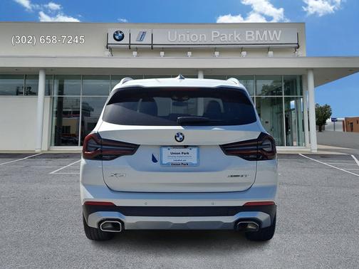 Mineral White Metallic 2023 BMW X3 xDrive30i