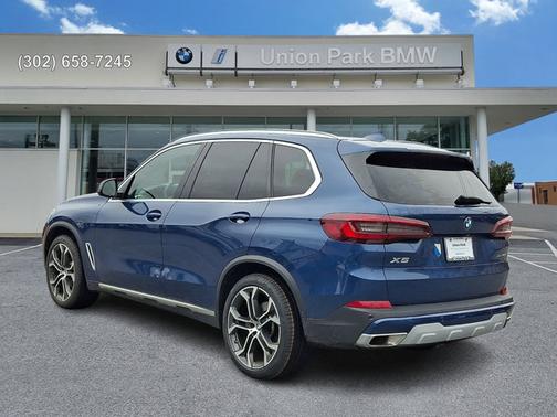 Phytonic Blue Metallic 2023 BMW X5 xDrive40i