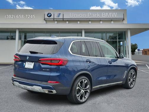 Phytonic Blue Metallic 2023 BMW X5 xDrive40i
