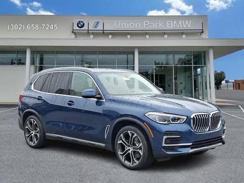 Phytonic Blue Metallic 2023 BMW X5 xDrive40i