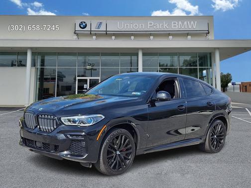 Black Sapphire Metallic 2022 BMW X6 M50i