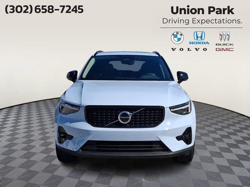 2026 Volvo XC40 Plus