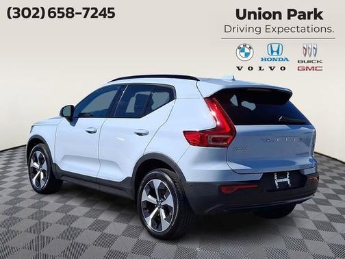 2026 Volvo XC40 Plus