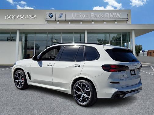 Alpine White 2026 BMW X5 xDrive50e