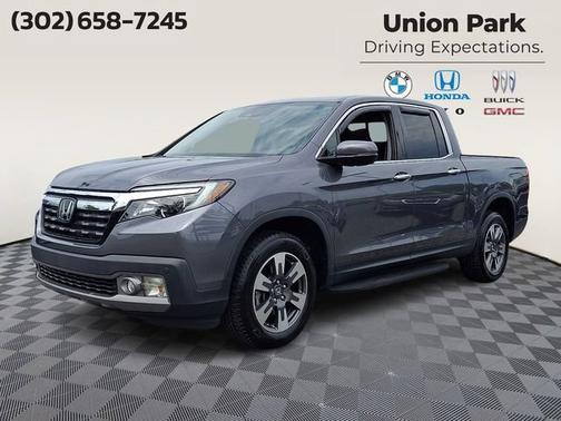 Gray 2017 Honda Ridgeline RTL-E