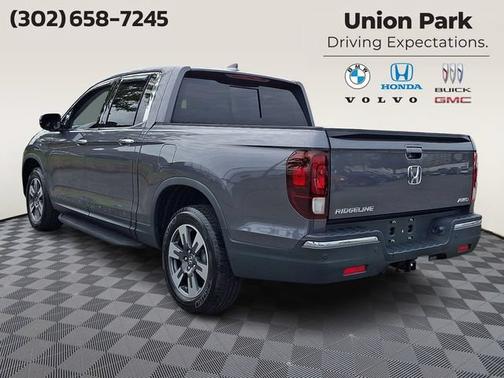 Gray 2017 Honda Ridgeline RTL-E