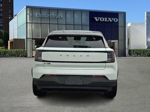 Crystal White Metallic 2026 Volvo EX30 Ultra