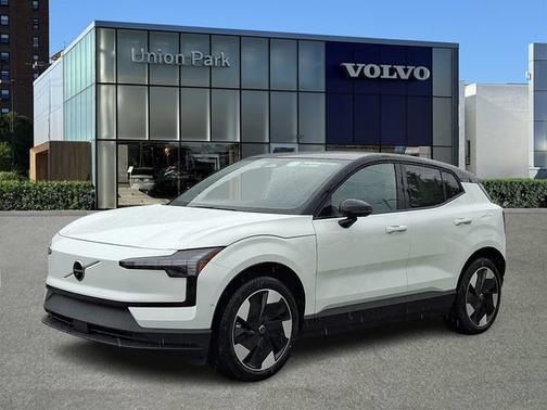Crystal White Metallic 2026 Volvo EX30 Ultra