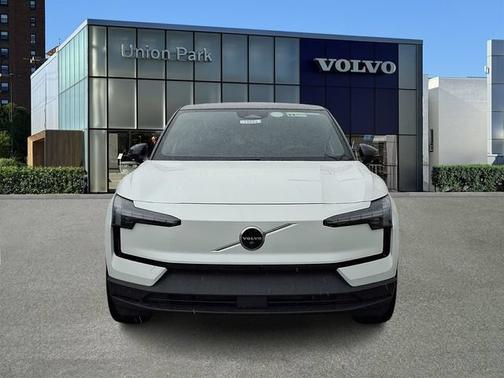 Crystal White Metallic 2026 Volvo EX30 Ultra