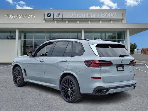 Brooklyn Grey Metallic 2026 BMW X5 M60i