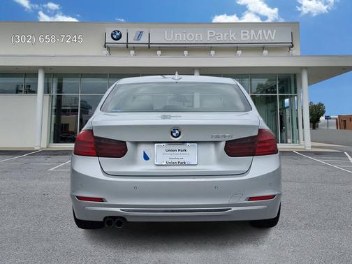 Glacier Silver Metallic - A83 2015 BMW 328 i