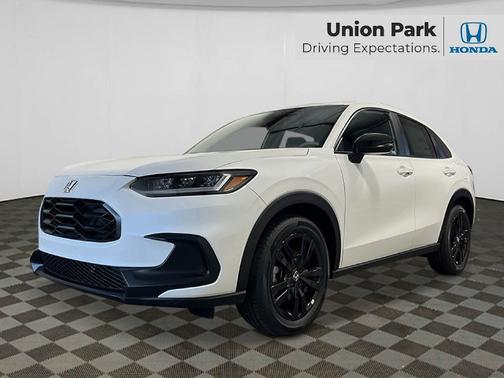 Platinum White Pearl 2027 Honda HR-V Sport