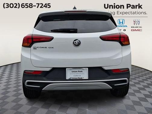 Summit White 2022 Buick Encore GX Preferred