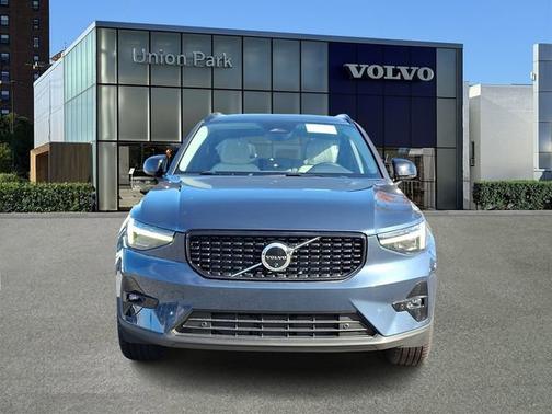 2026 Volvo XC40 Ultra