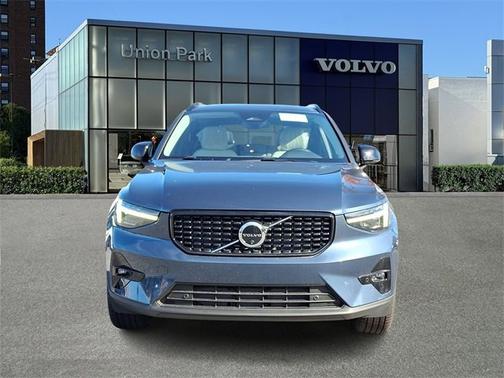 2026 Volvo XC40 Ultra