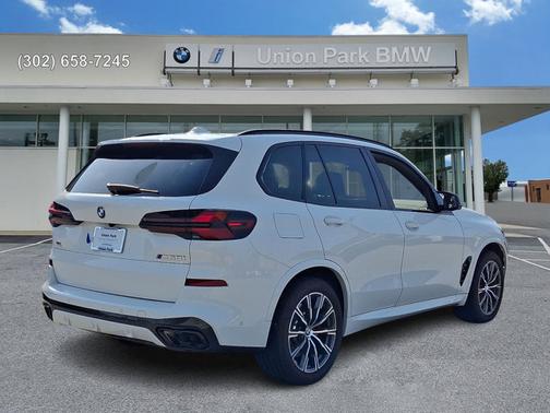 Alpine White - 300 2026 BMW X5 M60i