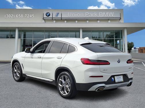 2023 BMW X4 xDrive30i