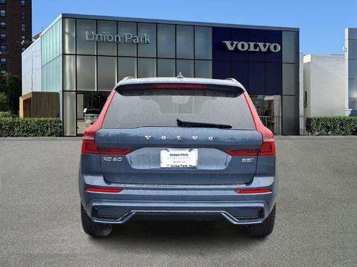Denim Blue Metallic 2027 Volvo XC60 Ultra