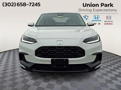 Platinum 2025 Honda HR-V LX