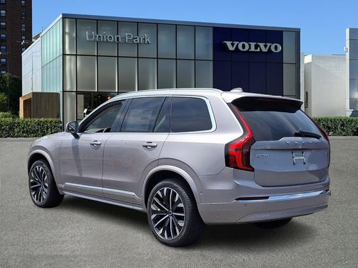 Aurora Silver 2026 Volvo XC90 Plus