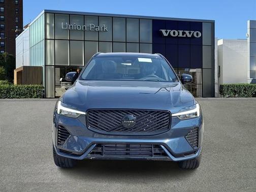 Denim Blue Metallic 2026 Volvo XC60 Plug-In Hybrid Ultra Black Edition