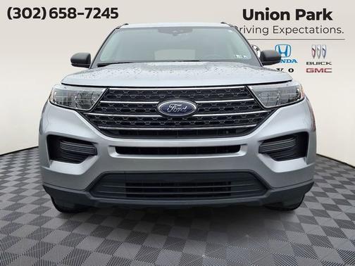 Silver Metallic 2023 Ford Explorer XLT