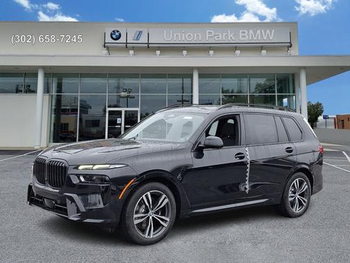 Black Sapphire Metallic 2027 BMW X7 xDrive40i
