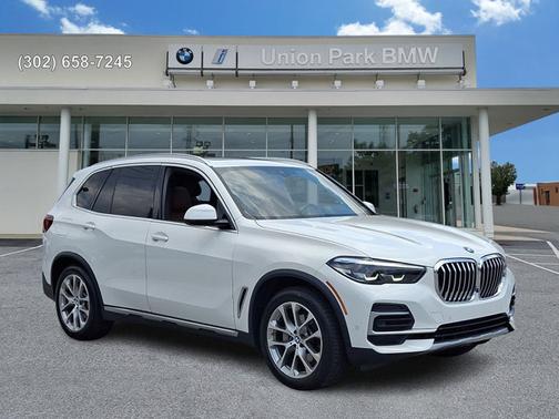 Alpine White 2023 BMW X5 xDrive40i