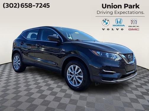 Magnetic Black Pearl 2022 Nissan Rogue Sport S