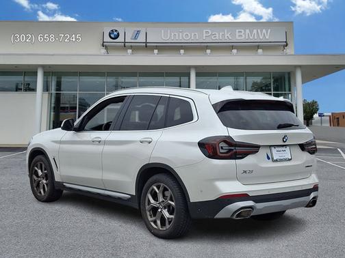 Mineral White Metallic 2024 BMW X3 xDrive30i