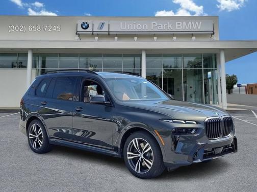 Dravit Grey Metallic 2027 BMW X7 xDrive40i