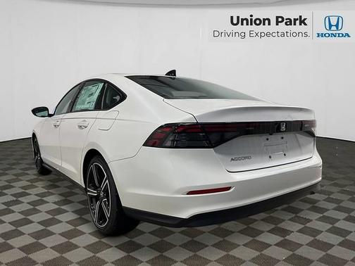 Platinum White Pearl 2026 Honda Accord SE