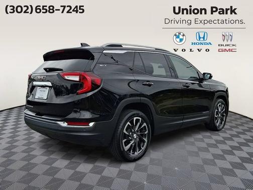 Ebony Twilight Metallic 2024 GMC Terrain SLT