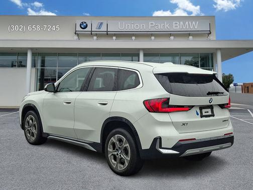 Mineral White Metallic 2023 BMW X1 xDrive28i